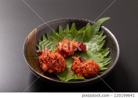 Grilled Sujiko (Coho Salmon Roe) 120199641
