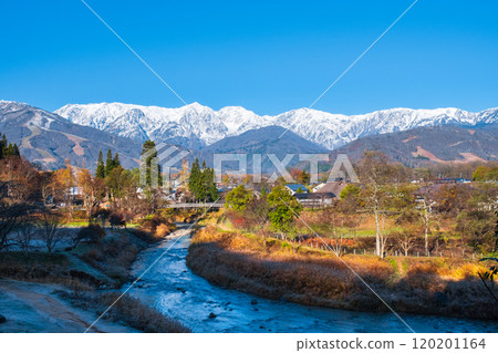Autumn in Hakuba Village: View of the Hakuba Sanzan mountains from Oide Park 120201164