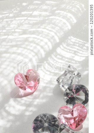 Refreshing acrylic heart material image 120201395