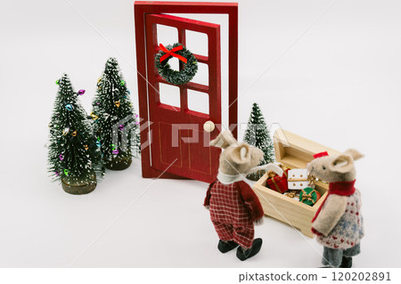 A miniature mouse set and a red door preparing for Christmas A miniature mouse set and a red door preparing for Christmas 120202891