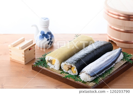 鄉村壽司3件組（紫菜捲、海帶捲、秋刀魚壽司） 鄉土料理 和歌山縣那智勝浦町 120203790