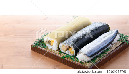 Set of 3 country sushi (Nori-maki, Konbumaki sushi, Sanma sushi) Local cuisine Nachikatsuura Town, Wakayama Prefecture Set of 3 country sushi (Nori-maki, Konbumaki sushi, Sanma sushi) Local cuisine Nachikatsuura Town, Wakayama Prefecture 120203798