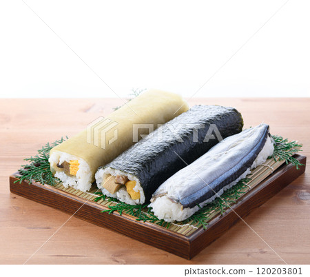 鄉村壽司3件組（紫菜捲、海帶捲、秋刀魚壽司） 鄉土料理 和歌山縣那智勝浦町 120203801