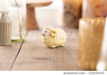 figurine, figurines, material for new year's cards 120204347