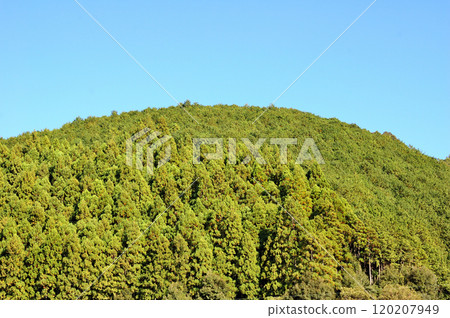 Round mountain in late autumn Round mountain in late autumn 120207949