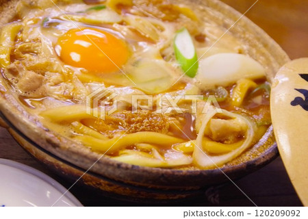 名古屋特產味噌燉烏冬面 120209092