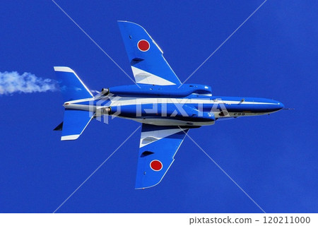 Blue Impulse的藝術飛行 120211000