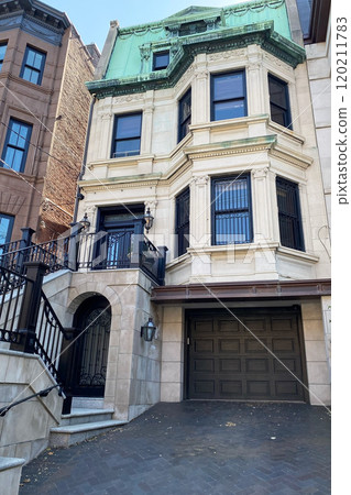 Brownstone entrance, facade of the building, staircase leading to the door, Manhattan, NYC, NY, USA 120211783