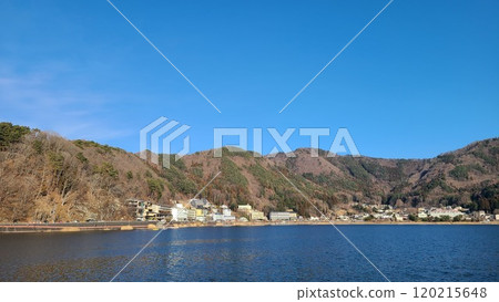 Winter lake and nature 120215648
