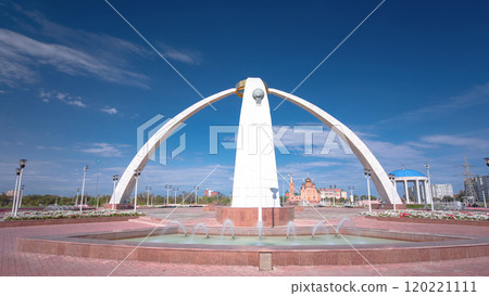 Park named after the First President of the Republic of Kazakhstan in the city of Aktobe timelapse hyperlapse. 120221111