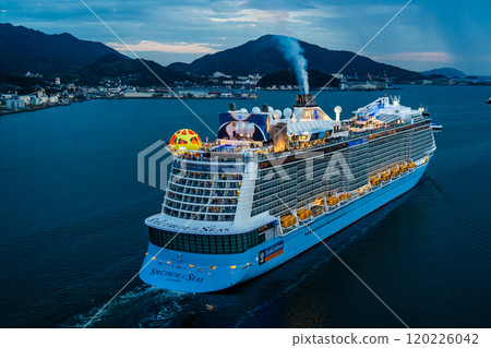 Cruise ship departing from Nagasaki Port (Spectrum of the Seas) Evening view from Megami Ohashi Bridge [Nagasaki City] 120226042