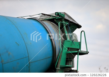 Agitator truck (concrete mixer truck) 120226226