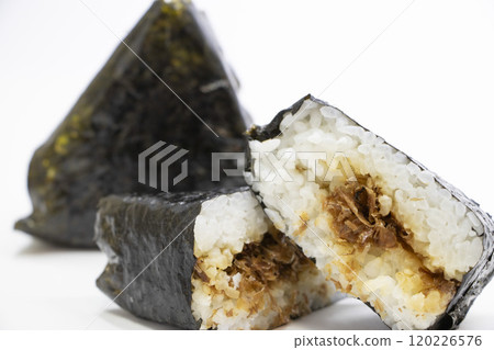 Rice balls with bonito flakes 120226576