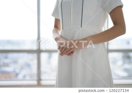 女性肖像 120227134