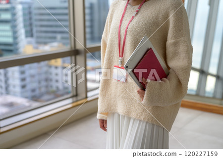 女性肖像 120227159