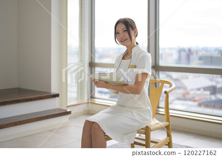 女性肖像 120227162