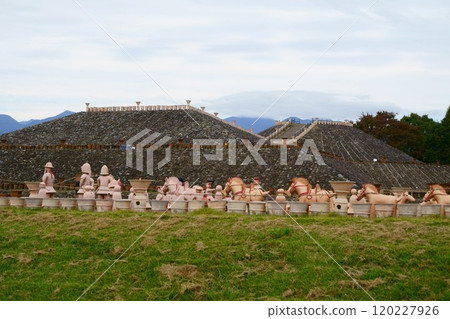 7295 穗田八幡塚古墳 7295 穗田八幡塚古墳 120227926