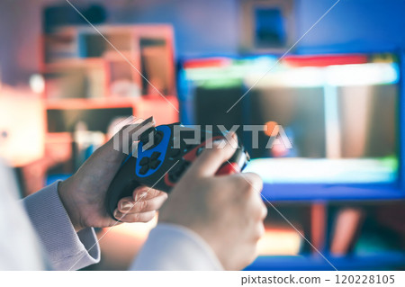 女生 女孩 女性 120228105