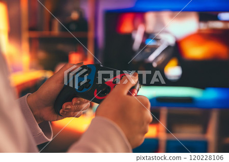 女生 女孩 女性 120228106