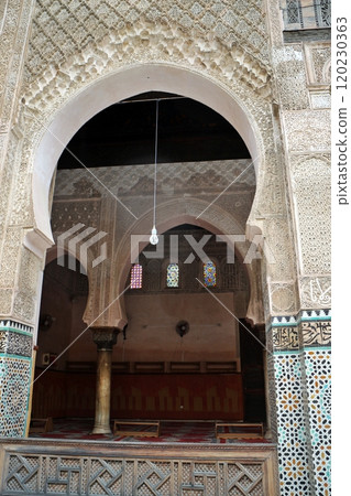 Bou Inania 神學院的磁磚作品 ~ 摩洛哥非斯 120230363