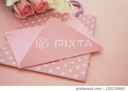 Charming Pink Envelopes Embellished with Beautiful Roses and Accompanied by a Polka Dot Bag Charming Pink Envelopes Embellished with Beautiful Roses and Accompanied by a Polka Dot Bag 120230995