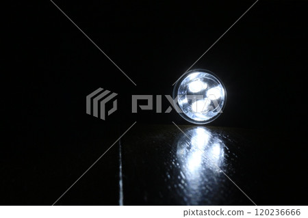 停電期間出現光亮 120236666