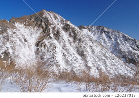 冬天的那須旭岳 120237012