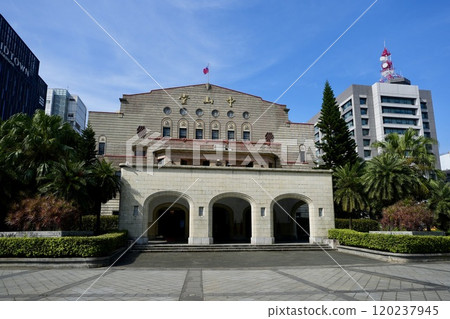 Zhongshan Hall/Old Taipei Public Hall (Zhongzheng District, Taipei City, Taiwan) 120237945