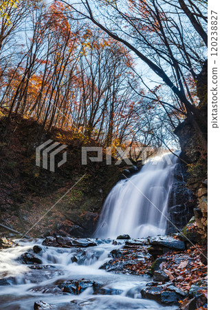 Asama Falls in autumn with sunlight streaming in 120238827