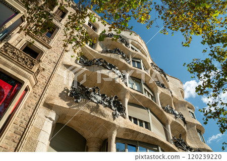 Casa Mila, Barcelona Casa Mila, Barcelona 120239220
