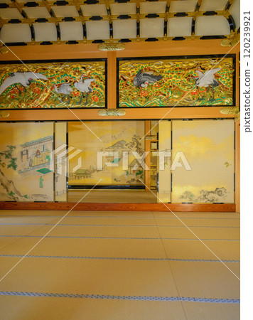 The Shogun's gorgeous Japanese-style room 120239921