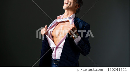 商人超級英雄胸部 120241521