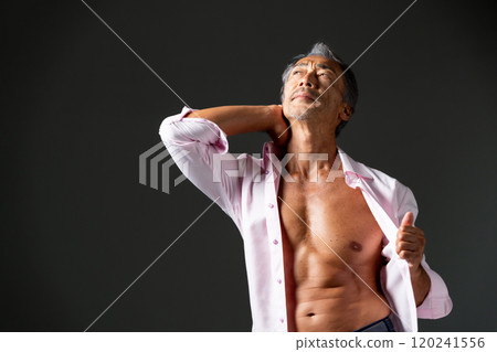 Senior male muscular beauty 120241556