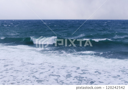 Winter rough waves 120242542