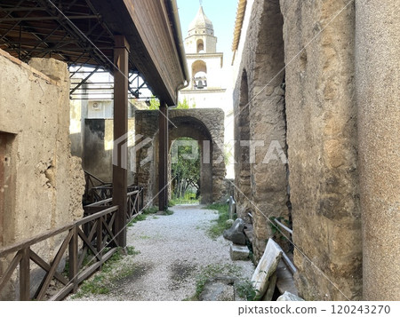 The Cimitile Church complex is a Paleochristian site in Caserta, Campania. 120243270