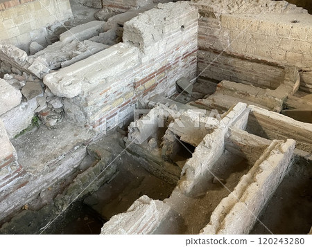 The Cimitile Church complex is a Paleochristian site in Caserta, Campania. 120243280