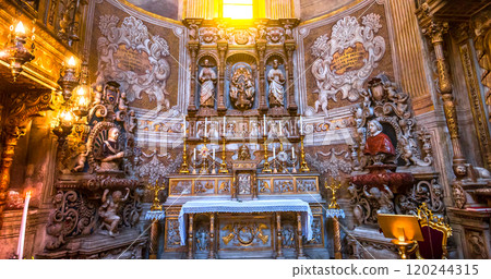 CATANIA, SICILY, ITALY, JUNE 10, 2018 : interiors and frescoes of basilica della collegiata church, june 10, 2018,  in Catania, sicily, italy 120244315