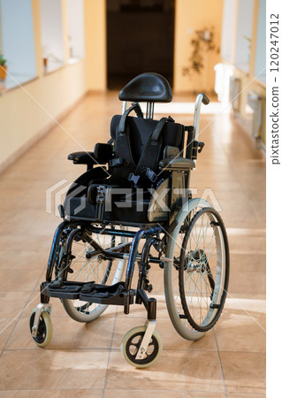 Adaptive Wheelchair for Enhanced Mobility and Comfort in Rehabilitation Settings Adaptive Wheelchair for Enhanced Mobility and Comfort in Rehabilitation Settings 120247012