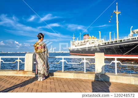 Pre-shoot of an adult ceremony Pre-shoot of an adult ceremony 120248572