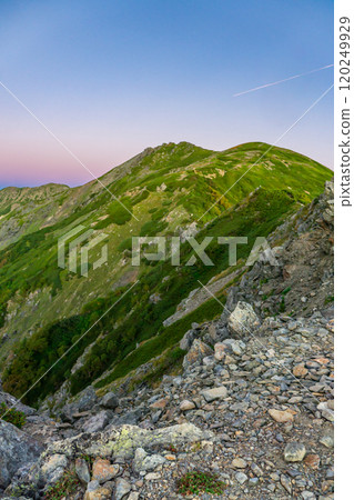 安澤山和金星帶的神奇時刻、南阿爾卑斯山、安澤山和荒川山攀登 120249929