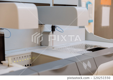 Advanced laboratory equipment for precise scientific research and automated sample analysis 120251550