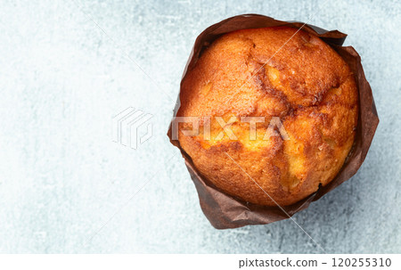 Sweet Baked vanilla muffins ( cupcake ) . Top view Sweet Baked vanilla muffins ( cupcake ) . Top view 120255310