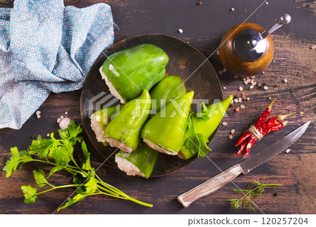 stuffed peppers with meat and rice 120257204