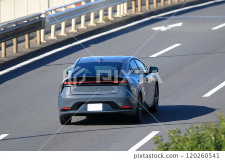 Domestic hybrid cars 120260541