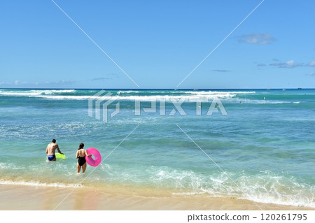 Holidays in Hawaii 120261795