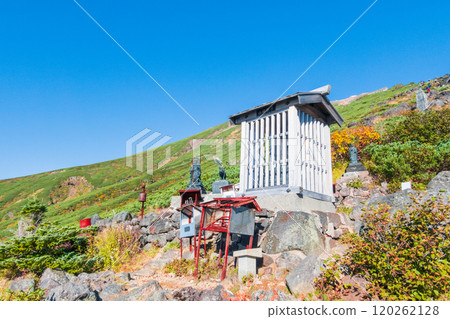 Climbing Mt. Ontake in Autumn: Kongo Doji 120262128