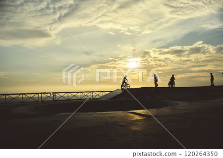 Skateboarding Silhouette Extreme Skatepark Images Orange Sunlight Youth Culture Enjoy Sports Vacation Skateboard Skateboarding Silhouette Extreme Skatepark Images Orange Sunlight Youth Culture Enjoy Sports Vacation Skateboard 120264350