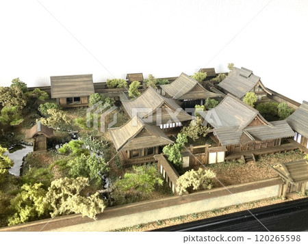 室町時代的武士住宅（洛中洛外祖細川住宅複製品模型） 120265598