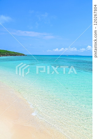 The beautiful seascape of Miyakojima 120267804