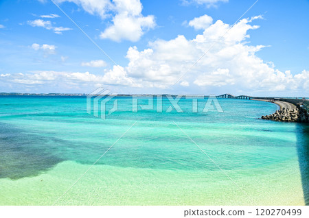 The beautiful seascape of Miyakojima The beautiful seascape of Miyakojima 120270499